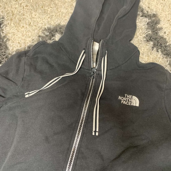 The North face women’s Black jacket - Picture 3 of 4